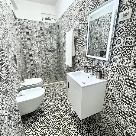 2min Walk From Sea Lungomare Jovi شقة